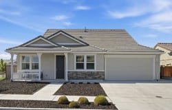 1981 Dylan ST, HOLLISTER, CA 95023