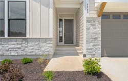 4840 NW Huonker Court, Riverside, MO 64150