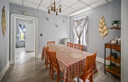 82 Snell St, Fall River, MA 02721