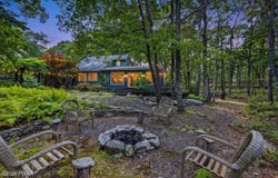 101 High Ridge Road, Dingmans Ferry, PA 18328