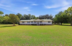 117 Aimwell Rd., Andrews, SC 29510