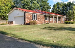 204 Lark Lane, Harrison, AR 72601