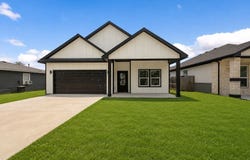 310 Dixon Street, Terrell, TX 75160