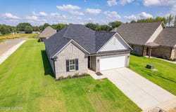 6 Cecellia Cove, Jackson, TN 38305