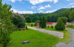 50 Timber Leaf Dr, Sylva, NC 28779
