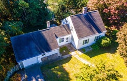 90 Hilltop Dr, Barnstable, MA 02648