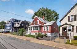 95 Marshall St, Winthrop, MA 02152