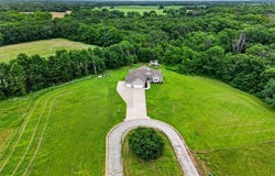 803 NE Lakota Drive, Adrian, MO 64720