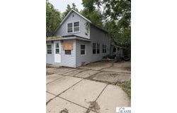 131 N Houk, Good Thunder, MN 56001