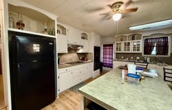 1840 White Apple Road, Roxie, MS 39661