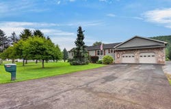 110 W Woodlawn Ave, Elkland, PA 16920