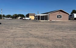 140 E 12th St, Imperial, NE 69033