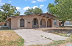 300 Waters Ave, Del Rio, TX 78840