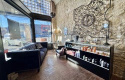 16 S Main St, Hutchinson, KS 67501