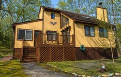 328 Maple Ridge Drive, Hawley, PA 18428