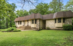200 Scottwood St, Hot Springs National Park, AR 71901