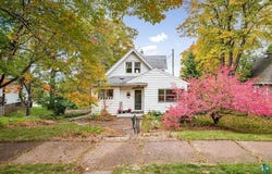 614 Sparkman Ave, Duluth, MN 55803