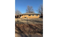 517 N 3rd Street, Weatherford, OK 73096