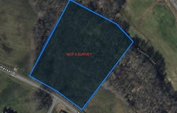 Somerset Dr, PARIS, TN 38242