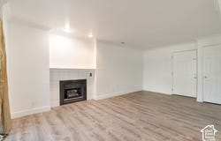 875 E ARROWHEAD Ln, Murray, UT 84107