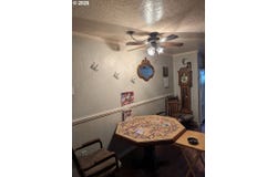 206 1/2 S MAIN St, Union, OR 97883