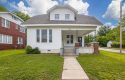 1923 S Izard, Little Rock, AR 72206