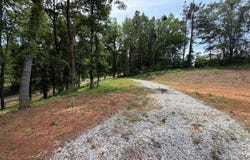 518 Walls Valley Dr, Pontotoc, MS 38863