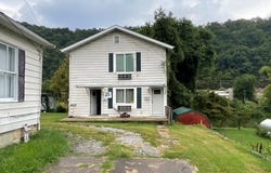 471 Hambley, Pikeville, KY 41501