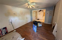 1305 N Brents Avenue, Sherman, TX 75090