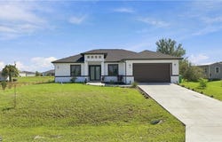 9054 Lamkin Circle, Labelle, FL 33935