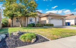 977 Meadow View Road, Hanford, CA 93230