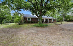 113 Dearing Creek Rd, Gladewater, TX 75647