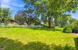 22 Wrexham Dr, IowaCity, IA 52246