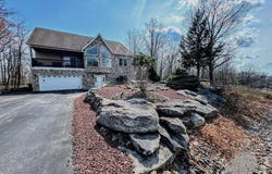 39 Summit Road, Hazleton, PA 18202
