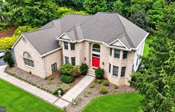15 SCENIC Drive, EWING, NJ 08628