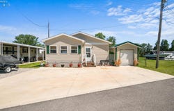 2845 W Risingsun Road, Port Clinton, OH 43452
