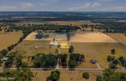 575 Lawrence 2075, LaRussell, MO 64848
