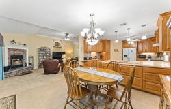 7221 E State Highway 90, Pineville, MO 64856