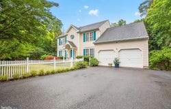 184 HICKORY POINT RD, PASADENA, MD 21122