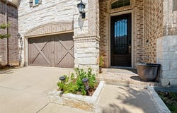 911 Mountain Laurel Drive, Euless, TX 76039