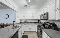 2831 E SOUTHERN Avenue, Mesa, AZ 85204