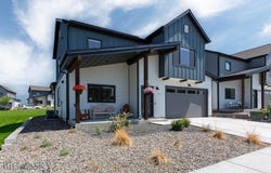 77 Horseshoe Loop, Bozeman, MT 59718