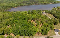 1 Sauger Lane, Murray, KY 42071
