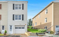1305 KRAMER MILL Road, DENVER, PA 17517