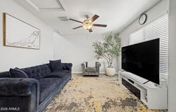 8037 W AGORA Lane, Phoenix, AZ 85043