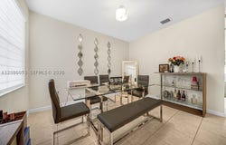 10657 W 32nd Ln, Hialeah, FL 33018