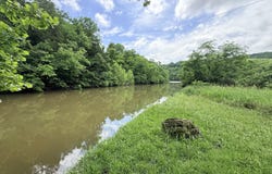 4582 Wigwam Rd, Stover, MO 65078