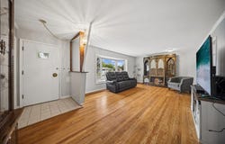 201 S Yale Avenue, Addison, IL 60101