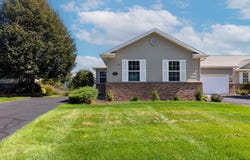 318 Barrington Circle, Lansing, MI 48917