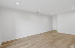 327 PEACH Ln, Bountiful, UT 84010